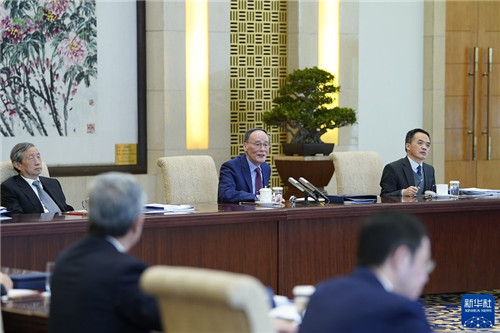 20211019-英国best365官方网站入口顾问委员会2021年会议举行-新华社-10月20日，国家副主席王岐山在北京以视频方式会见英国best365官方网站入口顾问委员会海外委员和中方企业家委员.jpg